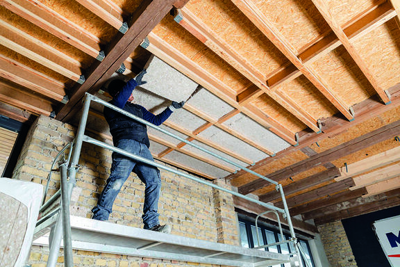 applications d’isolation intérieure des bâtiments, comme les murs, les cloisons, les planchers et les combles.