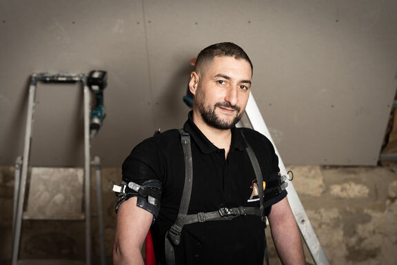 Alexis Pereira, plaquiste qui utilise les produits Knauf